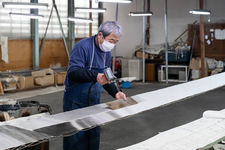 Private Guided Tour to Kimono Factory in Tokamachi — photo 10