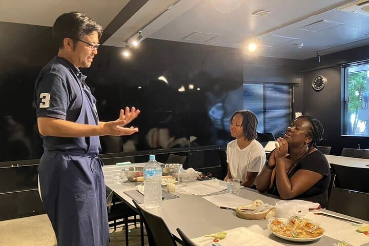 Tokyo 6hr Private Guided Tour & Jiro Style Ramen Cooking — photo 6