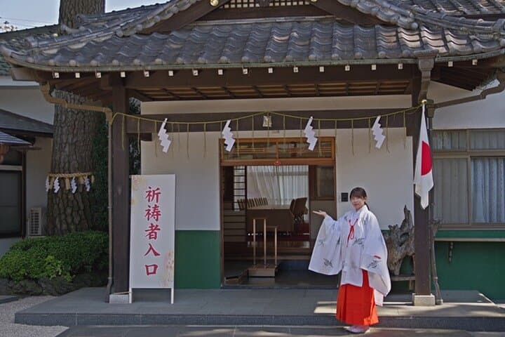 Hikawa Shrine Blessing and Ema Prayer Experience in Nakano — photo 5