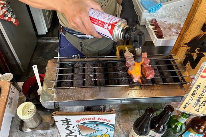 Tokyo: Tsukiji Fish Market Food and Walking tour — photo 16