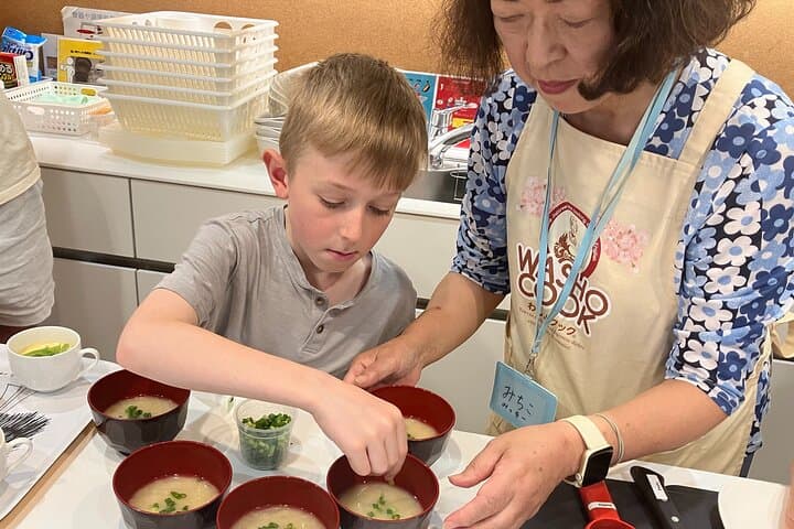 Sushi Roll and Side Dish Cooking Experience in Tokyo — photo 8