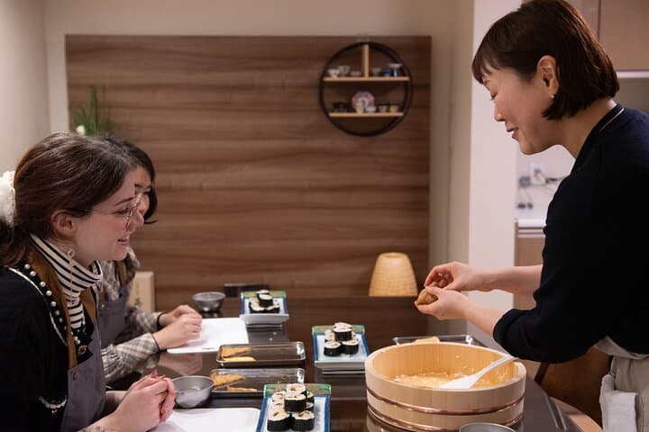 Nishiki Market, Private Sushi class & Sake Tasting in Townhouse — photo 2