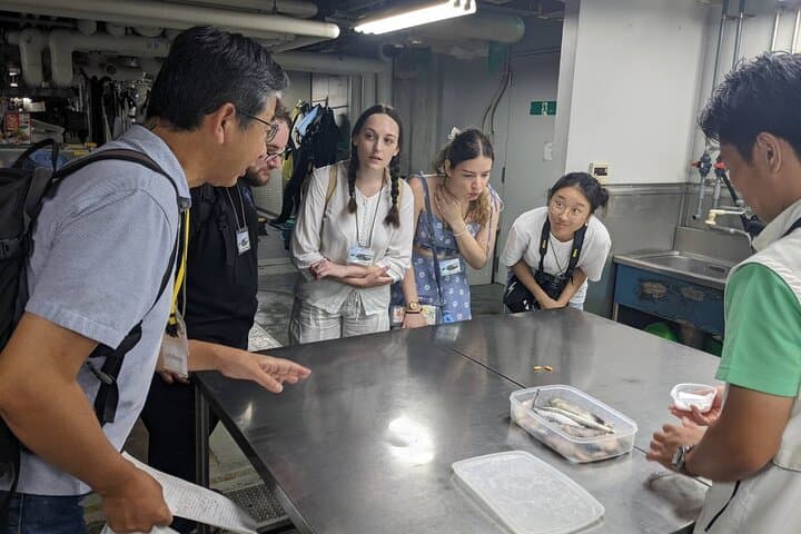 Tokyo : Aquarium Backyard Tour and Tokyo View Observatory — photo 8