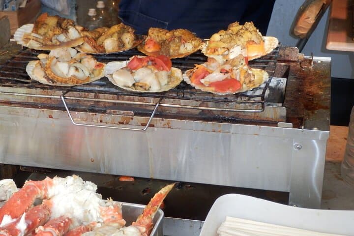 Tokyo Tsukiji Fish Market Private Food Tour — photo 20