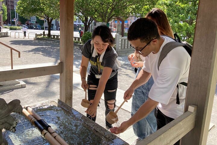 Tokyo: Old Town Asakusa Guided Tour -Senso-ji Temple Visit — photo 5