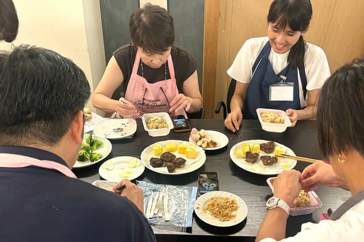 Create a Kawaii Teddy Bear Bento in Tokyo — photo 12