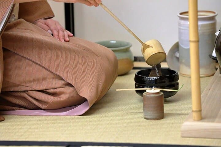 Authentic Japanese Tea Ceremony in an Intimate Setting — photo 3