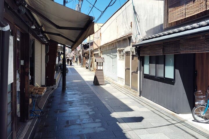 Kyoto: Fushimi Sake Brewery Tour - 18 Tastings in 2.5 Hours — photo 6
