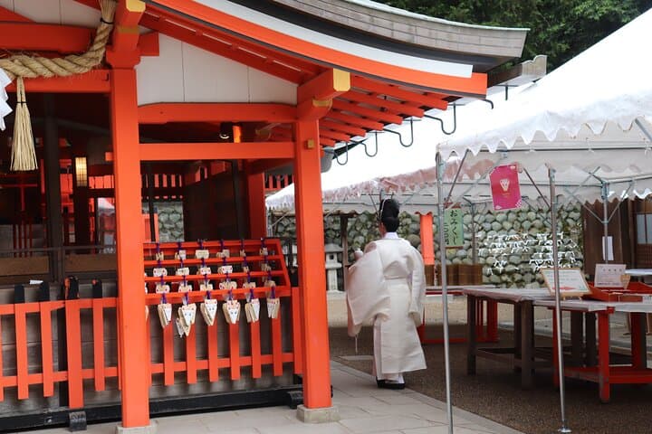 Kyoto Walking Tour at Fushimi Inari Shrine and Tofukuji Temple — photo 5