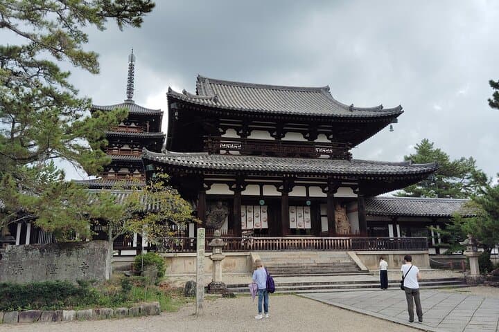 Nara: Hōryū-ji Guided Tour - World’s Oldest Wooden Building — photo 10