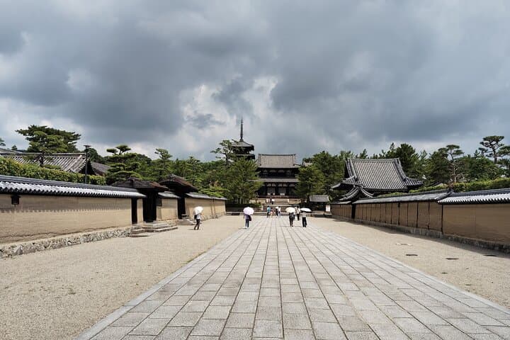 Nara: Hōryū-ji Guided Tour - World’s Oldest Wooden Building — photo 5