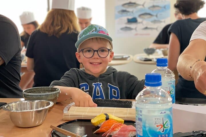 Tokyo Tsukiji Fish Market Tour & Sushi Making class with Pro Chef — photo 13