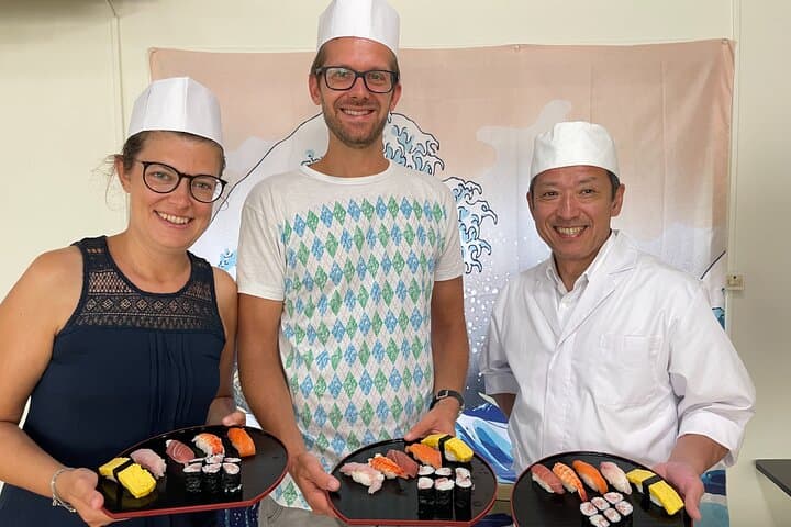 Tokyo Tsukiji Fish Market Tour & Sushi Making class with Pro Chef — photo 6
