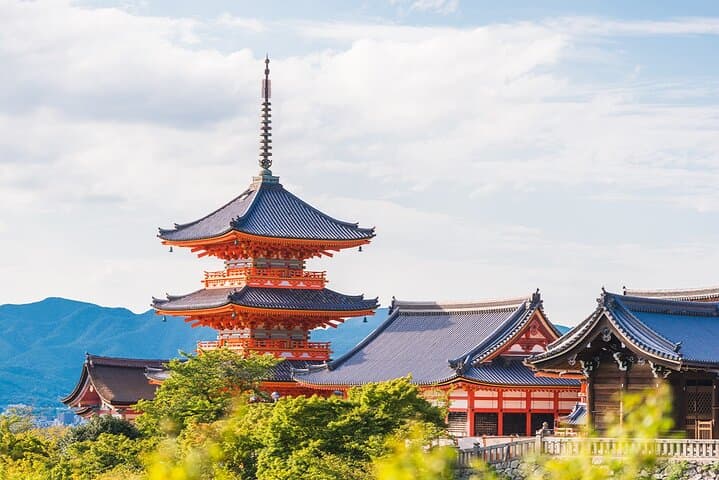 Kyoto Full day Tour Kinkakuji, Kiyomizu-dera and Fushimi Inari — photo 14