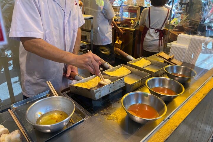 Tokyo Tsukiji Fish Market Food and Walking Tour — photo 17