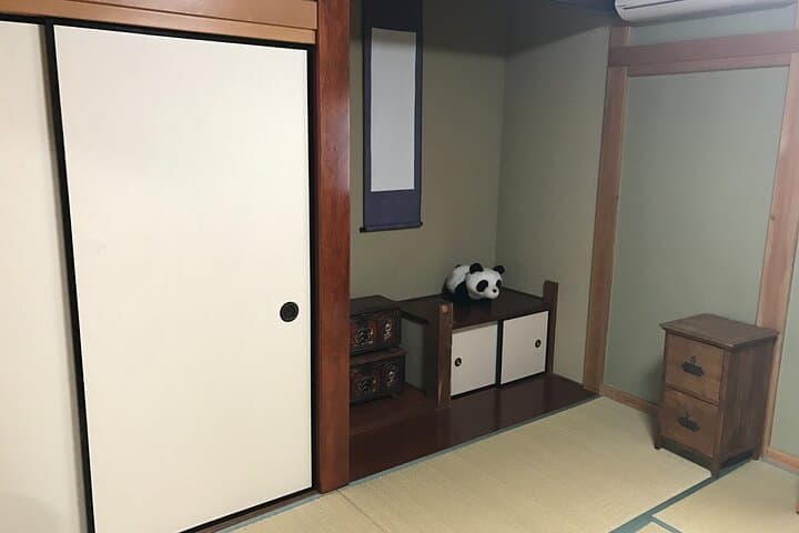 Sugamo Walking Tour and Takoyaki Making in a Japanese Home — photo 7