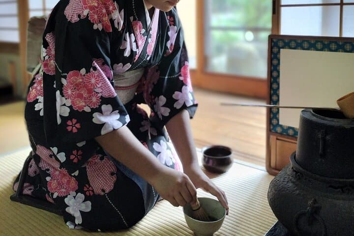 The Art of Mindful Living: Tea Ceremony in Kyoto — photo 11