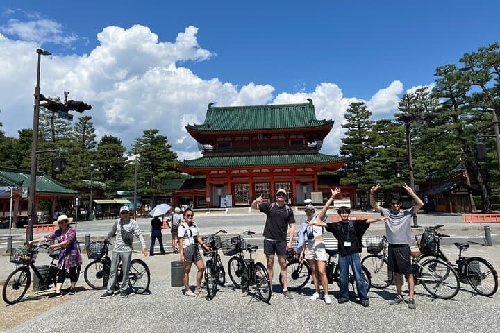 Start from Kyoto Station: Early Morning E-Bike Tour with Kyotoite — photo 2