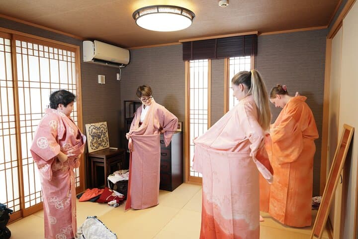 Self Kitsuke Experience at West side of Tokyo — photo 3