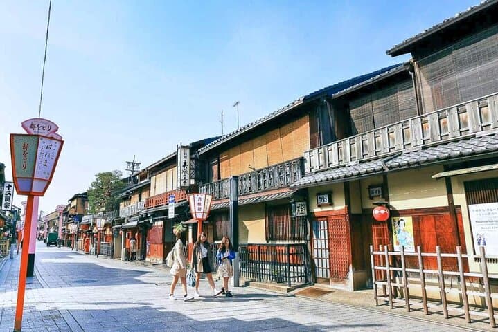 Katsuo-ji, Minoo Falls, Todai-ji, Arashiyama & Nara Park Day Tour — photo 9