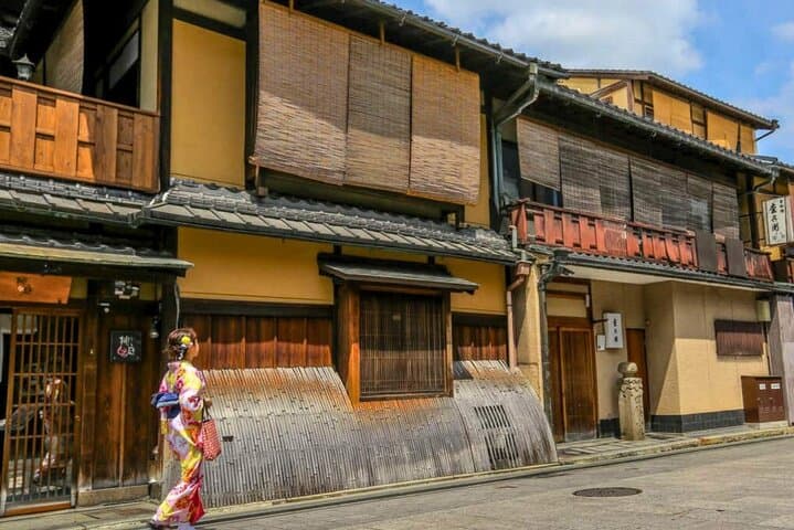 Katsuo-ji, Minoo Falls, Todai-ji, Arashiyama & Nara Park Day Tour — photo 10