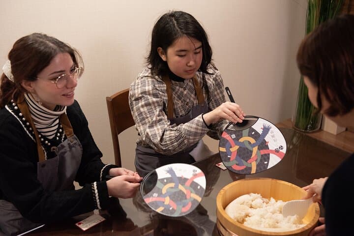 Nishiki Market, Private Sushi class & Sake Tasting in Townhouse — photo 7