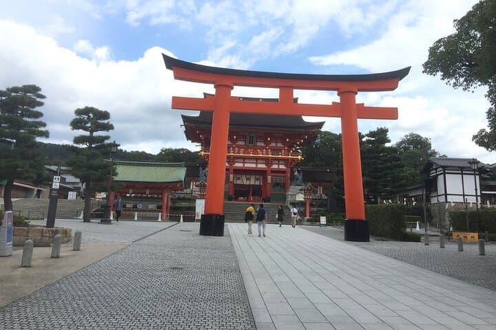 Half-Day Private Guided Tour to Fushimi Inari Taisha — photo 3