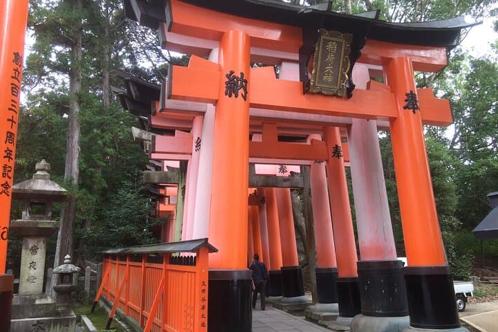Half-Day Private Guided Tour to Fushimi Inari Taisha — photo 10