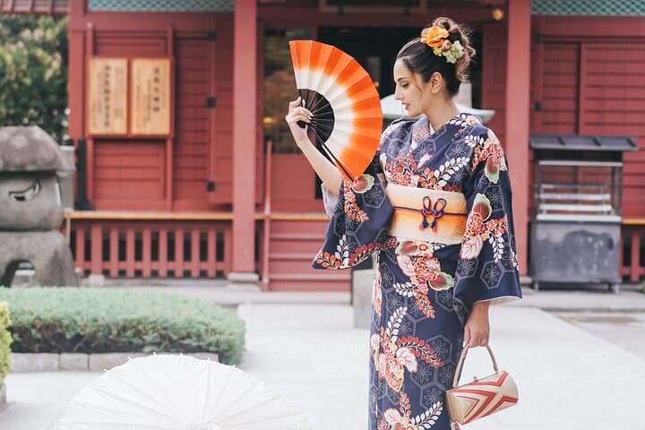 Tokyo Authentic Kimono Rental in Asakusa with Photography Option — photo 10