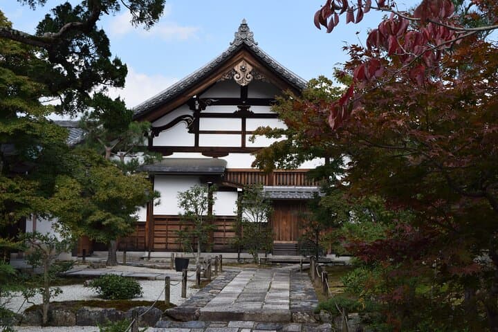 Arashiyama Walking Tour with Optional Sagano Romantic Train Ride — photo 9