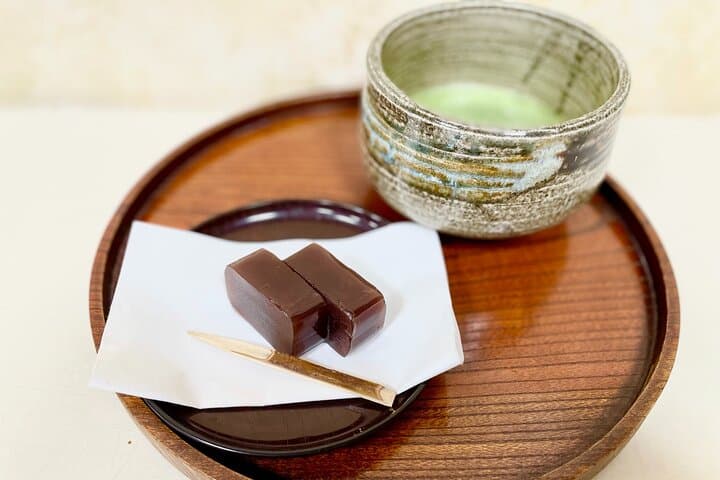 Coloring Experience in Toyama Discover Japans Unique Candy — photo 9