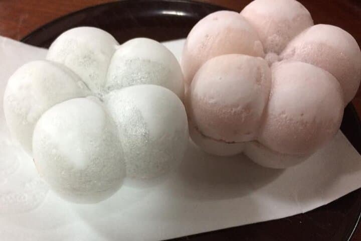Coloring Experience in Toyama Discover Japans Unique Candy — photo 10