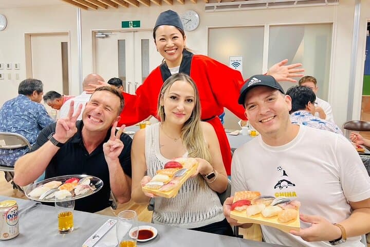 Sushi Making Experience Class in Naha Makishi Public Market — photo 4