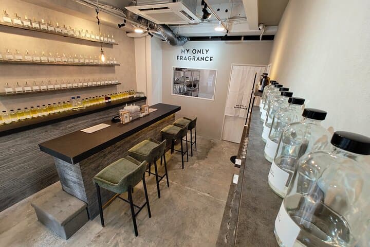 Specializing in custom-made fragrances from Kyoto — photo 6