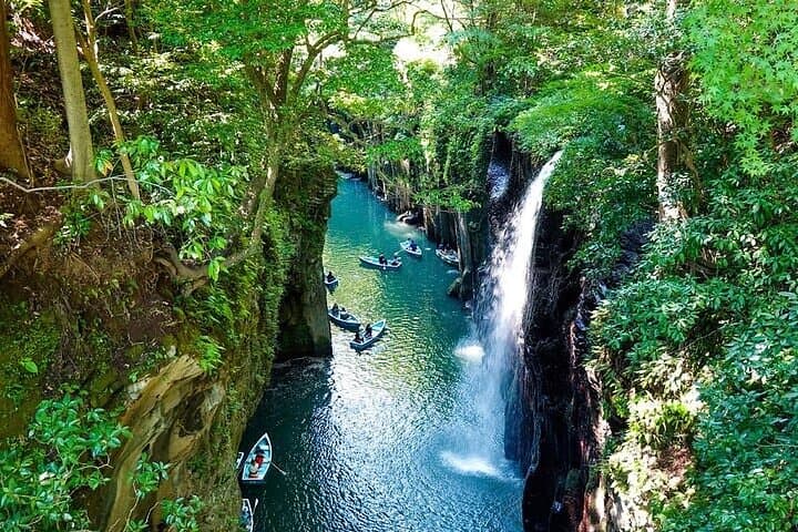 Kamishikimi Kumanoza Shrine, Amano Iwato Shrine & Takachiho Gorge — photo 3