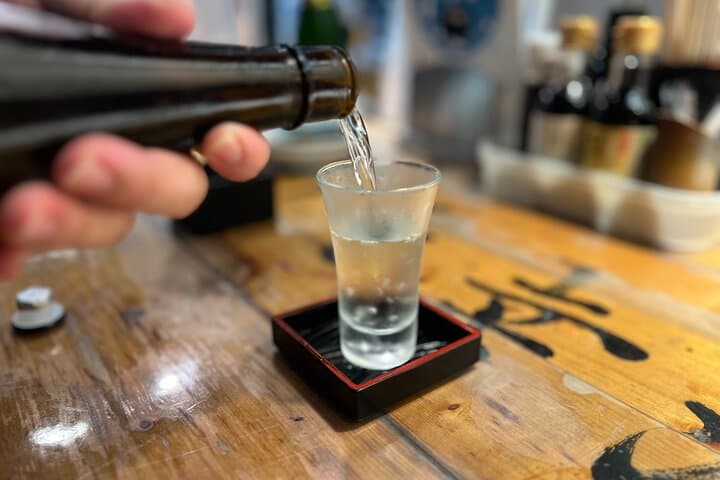 Tokyo: Shinjuku Food Tour (13 Dishes at 4 Local Eateries) — photo 4