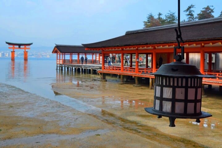 Hiroshima and Miyajima Private Tour with English Speaking Driver — photo 11
