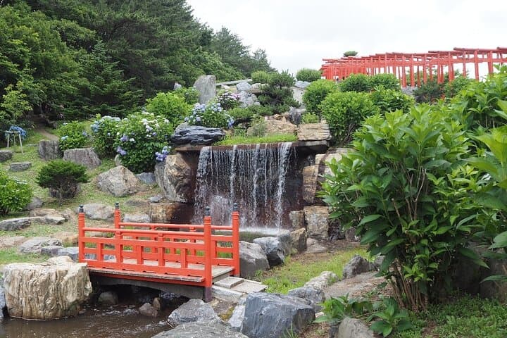 Takayama Inari Shrine & Tsurunomai-hashi bridge Tour — photo 11