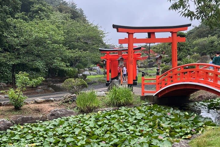 Takayama Inari Shrine & Tsurunomai-hashi bridge Tour — photo 10