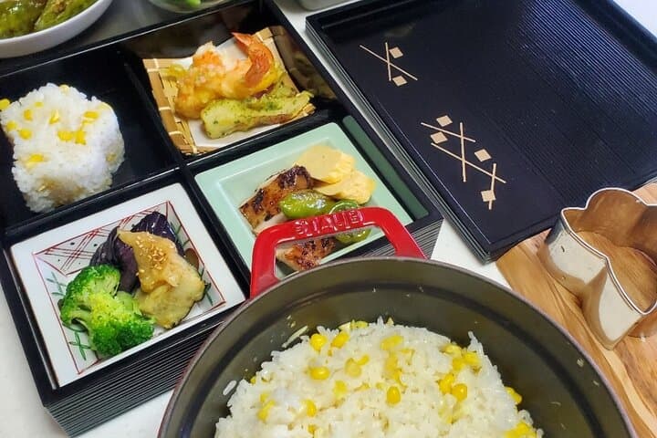 3 Hours Washoku Cooking Class & Tea ceremony experience — photo 3