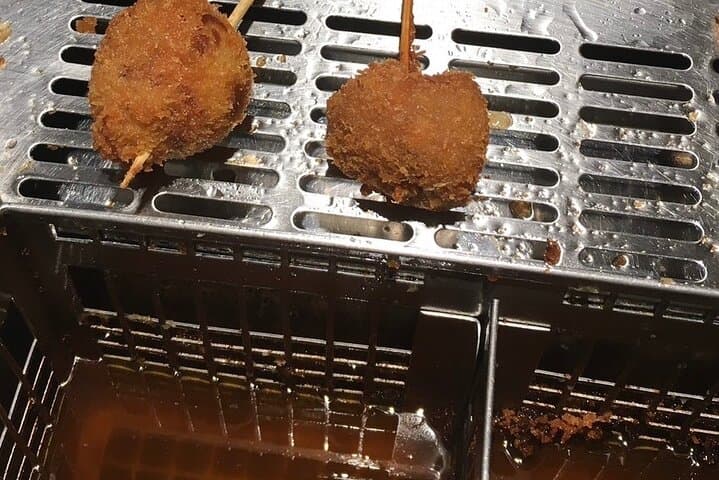 Local Izakaya Japanese Traditional Bar Hopping in Osaka Namba — photo 4
