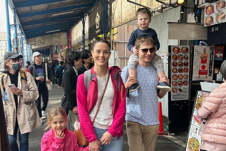 Private Tokyo's Famed Tsukiji Fish Market Tour — photo 3