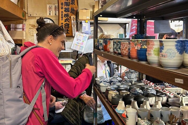 Private Tokyo's Famed Tsukiji Fish Market Tour — photo 7