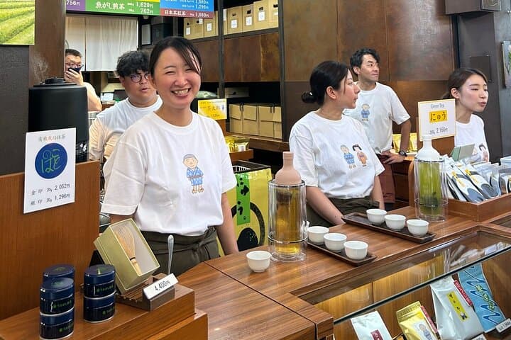 Private Tokyo's Famed Tsukiji Fish Market Tour — photo 8