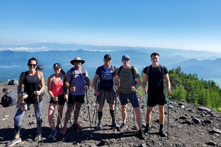 Mt.Fuji Trekking 1 Day Tour up to the summit by Private Vehicle — photo 4