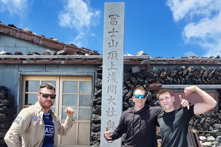 Mt.Fuji Trekking 1 Day Tour up to the summit by Private Vehicle — photo 12