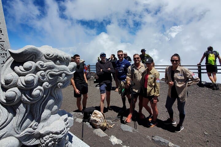 Mt.Fuji Trekking 1 Day Tour up to the summit by Private Vehicle — photo 16