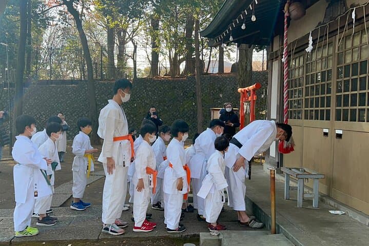 Tokyo Karate Experience (Family Friendly) with Karate Champion — photo 13