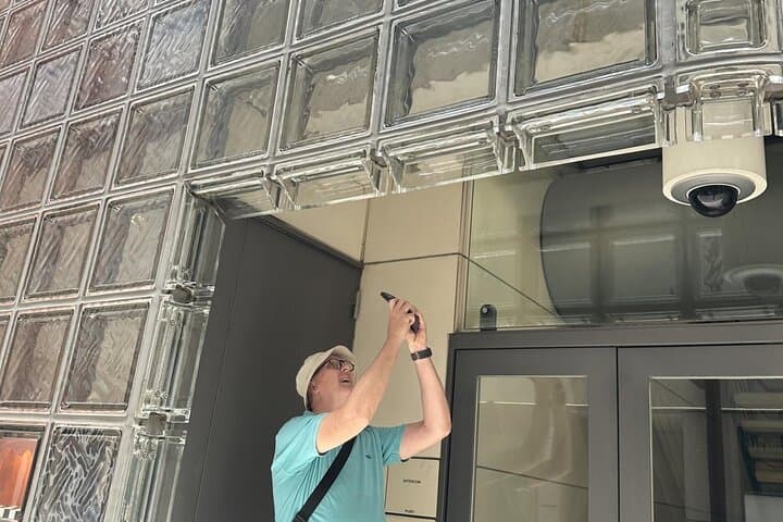 Tokyo Architecture and Contemporary Art Walking Tour with a local guide — photo 18