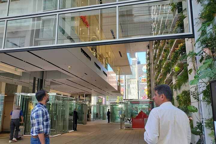 Tokyo Architecture and Contemporary Art Walking Tour with a local guide — photo 6